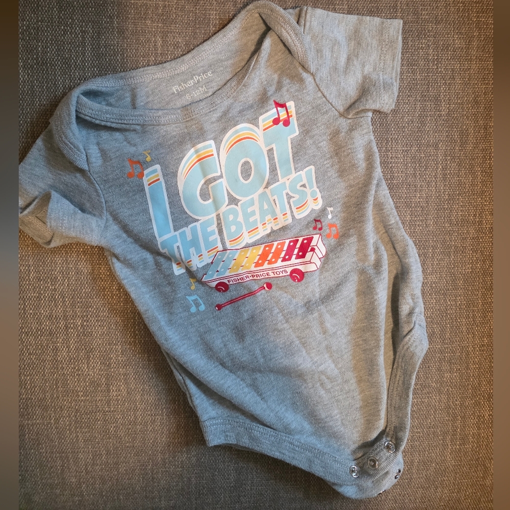9m 6-9m Baby Onesie Bodysuits Shortsleeve X2 I Got The Beats / I Love Daddy EUC